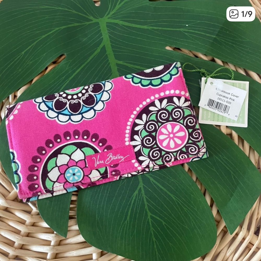 Vera Bradley Retired pink Cupcake Trio checkbook cover NWT